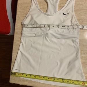Nike Women’s Small White Tank Top